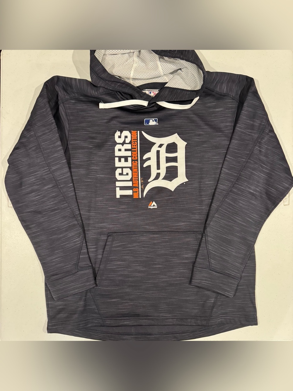 Majestic Detroit Tigers hoodie size large mlb baseball